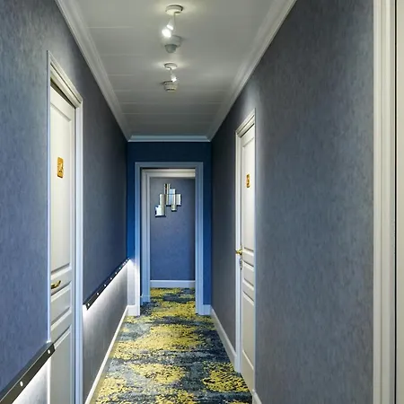 ホテル Le Clos De Bourgogne 4*