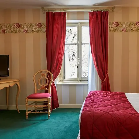 ホテル Le Clos De Bourgogne 4*