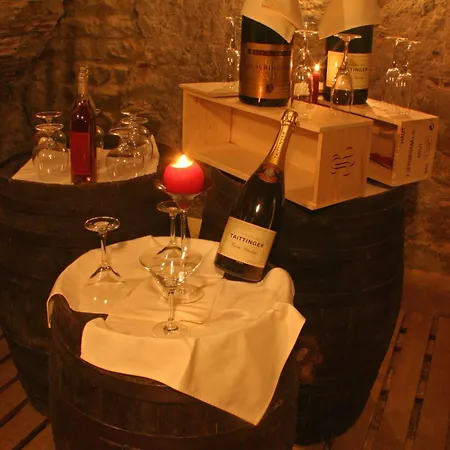 ホテル Le Clos De Bourgogne 4*