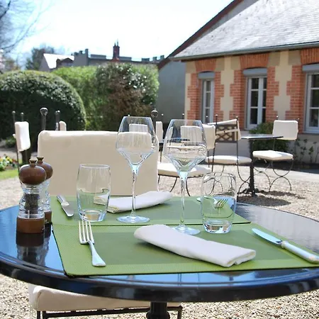 Le Clos De Bourgogne ホテル 4*