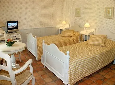 Le Clos De Bourgogne 4* ムーラン