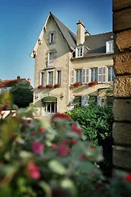 Hotell Le Clos De Bourgogne 4*