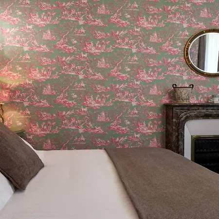 Le Clos De Bourgogne Hotel 4*