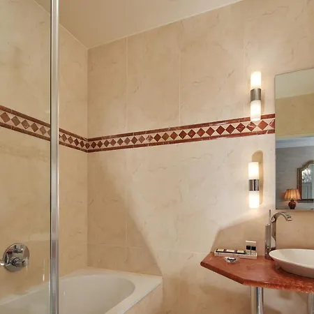 Hotell Le Clos De Bourgogne
