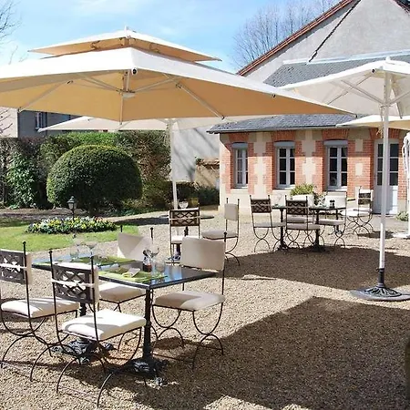 Le Clos De Bourgogne Hotel 4*
