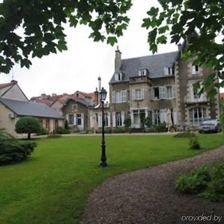Le Clos De Bourgogne Hotel 4*