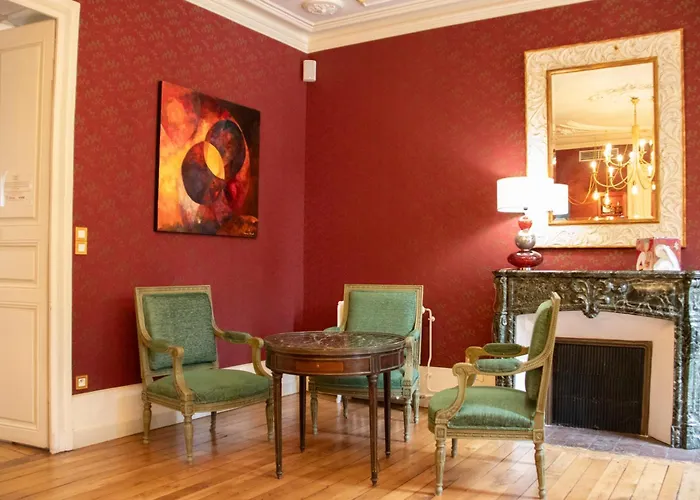 Le Clos De Bourgogne Hotel