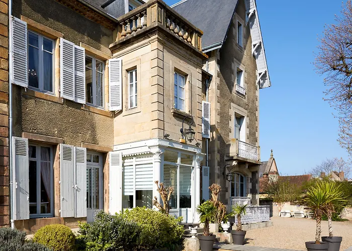 Hotel Le Clos De Bourgogne 4*